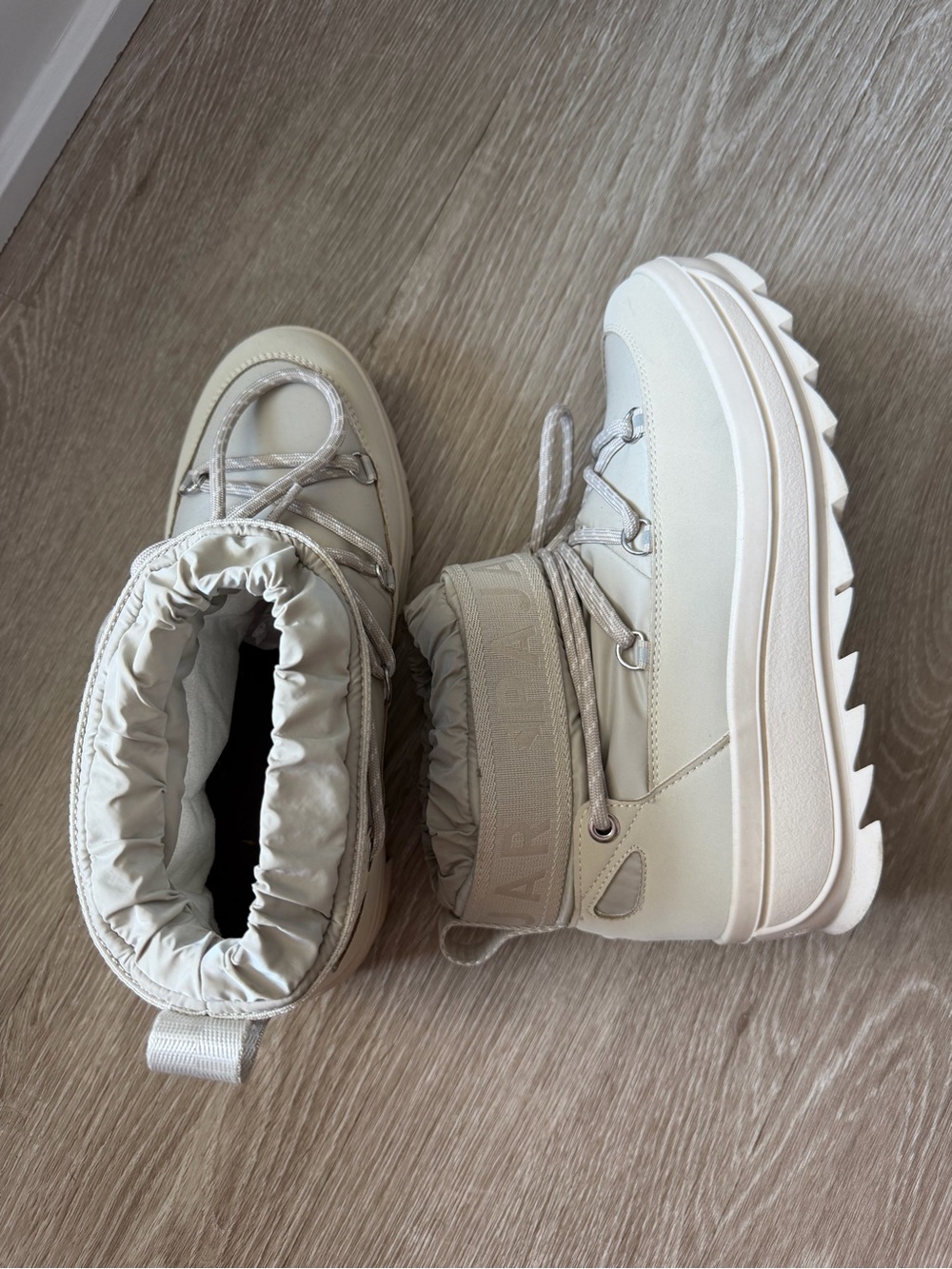Pajar Cream White Platform Winter Ankle Boots